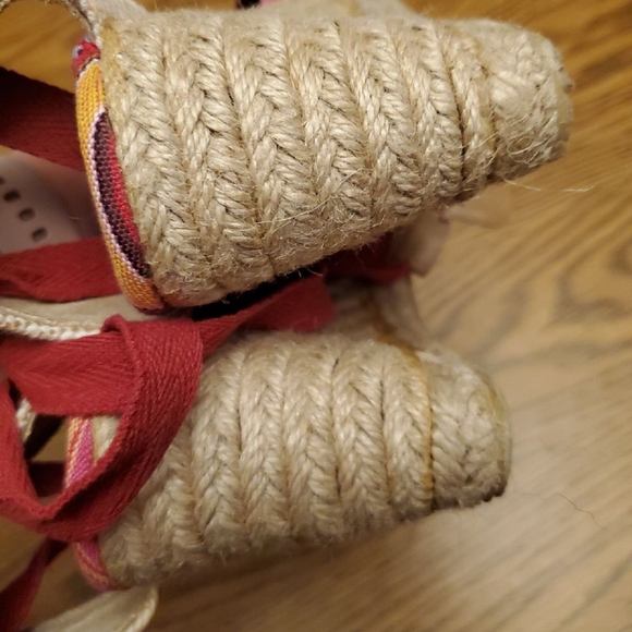 Women's Multi-color Wedges - tie up the ankle - Sz. 7 **CUTE FOR SUMMER** - Picture 5 of 9